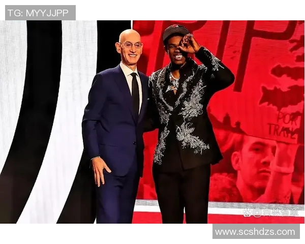 开拓者伤病情况更新罗伯特威廉姆斯继续缺阵利拉德与亨德森仍在恢复中